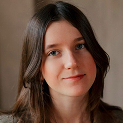 Nina Lorik